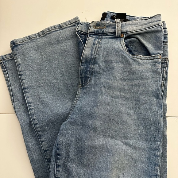 Kendall & Kylie Jeans - Picture 1 of 2
